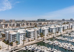 "Flamingo" Rare Find 2Bedroom 2bath Marina Del Rey