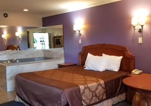 Fullerton Inn