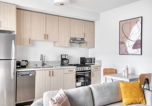 Gorgeous Culver City 1BR w/Roof Lounge & Gym, nr 405, by Blueground