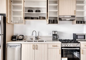 Gorgeous Culver City 1BR w/Roof Lounge & Gym, nr 405, by Blueground