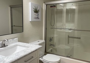 Gorgeous Designer Suite Home 2-bedroom, 2-bath, 2-car Central Glendale.