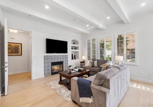 H90 Single Story Townhome Near Beautiful Fountain Condo