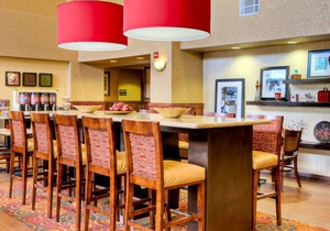 Hampton Inn & Suites Palmdale