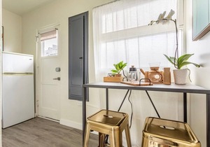 Hermosa Beach 1BR Apt: Steps to Pier & Dining