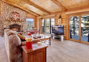 Hillside Haven- Lakeview Log Cabin- Pool Table-