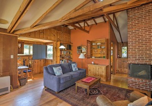 Hillside Home w/ Deck & Views of Tomales Bay!