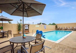 Holiday Inn Express Costa Mesa