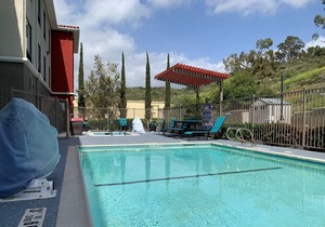 Holiday Inn Express & Suites Lake Forest, an IHG Hotel