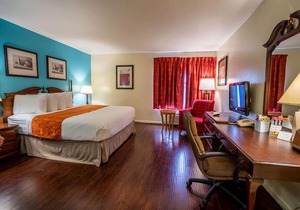 Howard Johnson by Wyndham Buena Park