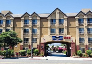 Howard Johnson by Wyndham Pasadena