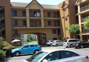Howard Johnson by Wyndham Pasadena