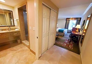 Howard Johnson by Wyndham Pasadena
