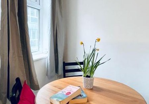 Hoxton Studios by PrimeCityHosts