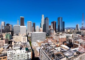 Huge Downtown LA Loft with Rooftop Pool & Jacuzzi