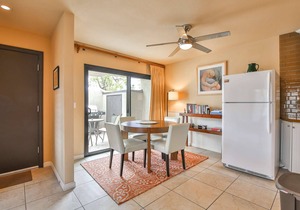 Ideal Condo by El Paseo | Pool & Tennis Access | Modern Amenities & Proximity to Shopping