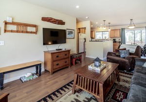 Ideal Family Retreat Near the Coast & State Parks with Gas Grill, Deck, & WiFi