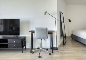 Ideal Long Beach Studio w/ Pool & Gym, walk to Ocean Blvd, by Blueground