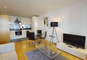 Indescon court by Interhome