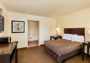 Key Inn & Suites