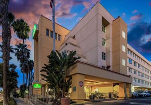 La Quinta by Wyndham Anaheim