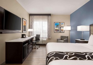 La Quinta Inn & Suites by Wyndham San Bernardino