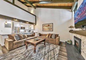 Lakeland Village #412 - 4 BR plus loft and 3 BA. 12 max