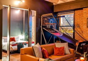Large King Luxury Suite *DTLA*