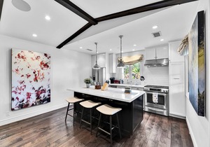 Location, Location, Location! Located In The Heart Of Beverly Hills