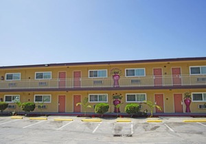 Los Angeles Inn & Suites - LAX