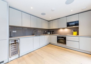 Lux St James Apartment Terrace Central London FREE WIFI - by City Stay London