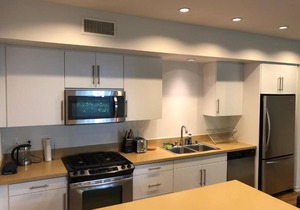 Luxury 2BR/2BA Apartment in Spectrum, Irvine W/Free Parking/Pool/Gym
