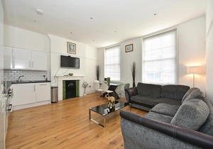 Luxury Riverside 2 bedroom Apartment