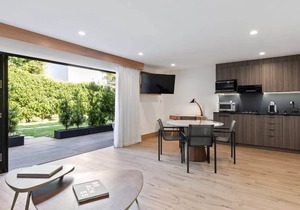 Malibu Sand Suite #12 - Monthly Oceanside Suite
