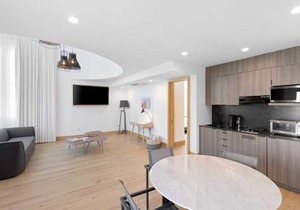 Malibu Sand Suites #13 - Ocean-side Apt. on Carbon