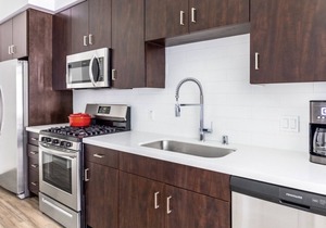 Mod Westchester 1BR w/ Gym, Pool, nr. beach & LAX, by Blueground
