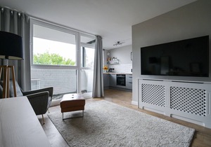 Modern -bright- Quiet studio central London