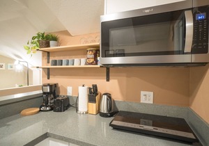 Modern Private Unit - Mins away from Everything in Pasadena!