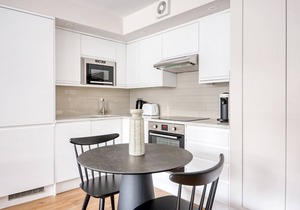Modern Waterloo 2BR open plan with Balcony on Lower Marsh, by Blueground