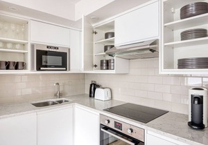Modern Waterloo 2BR open plan with Balcony on Lower Marsh, by Blueground
