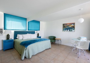 Monkey Tree Hotel 14 by AvantStay | Stylish Hotel in Palm Springs w/Pool!