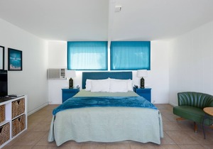 Monkey Tree Hotel 14 by AvantStay | Stylish Hotel in Palm Springs w/Pool!