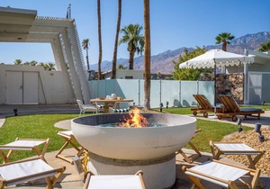 Monkey Tree Hotel 7 in Palm Springs
