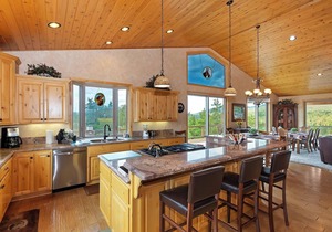 Mountain Canyon Retreat by Destination Big Bear : View of Lake and Mountains! EV Charger! Pool Table! Ping Pong!