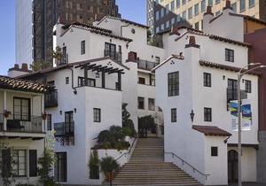 ***New Listing**** Luxury Hotel Suite in Westwood Village
