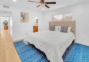 Newly Remodeled Condo - Walk to Beach, Pier, Shopping & Restaurants