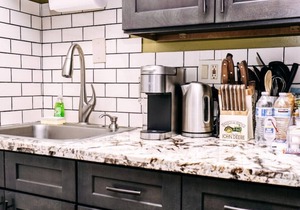 NEWLY RENOVATED BEAUTIFUL 2-BEDROOM HOME WITH EVERYTHING! (p43)