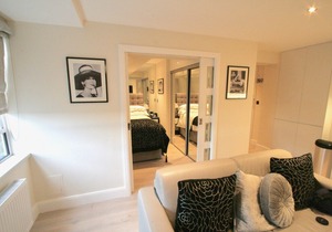 One-Bedroom Apartment - Spacious and Modern - Chelsea - NGH