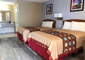 Orange Tustin Inn in Orange