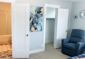 Pasadena Room with private bathroom