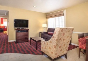 Peacock Suites Spacious 3 Bedroom
